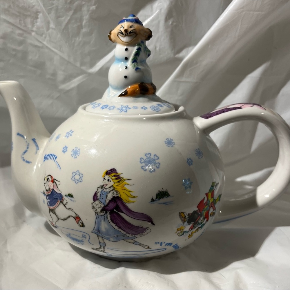 Alice in Winterland TeaPot